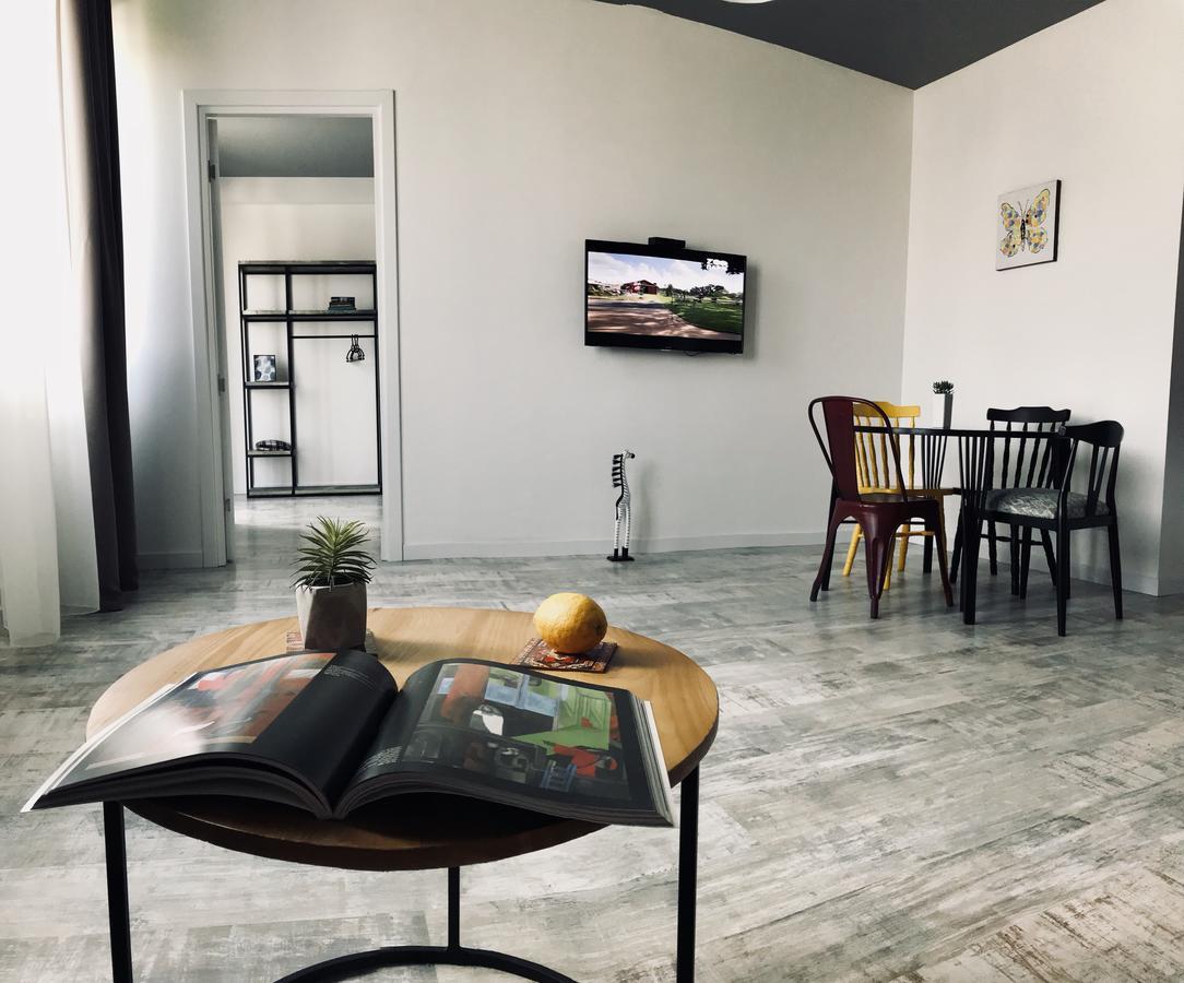 City Center Apartments By Happy Place Tbilisi Ngoại thất bức ảnh